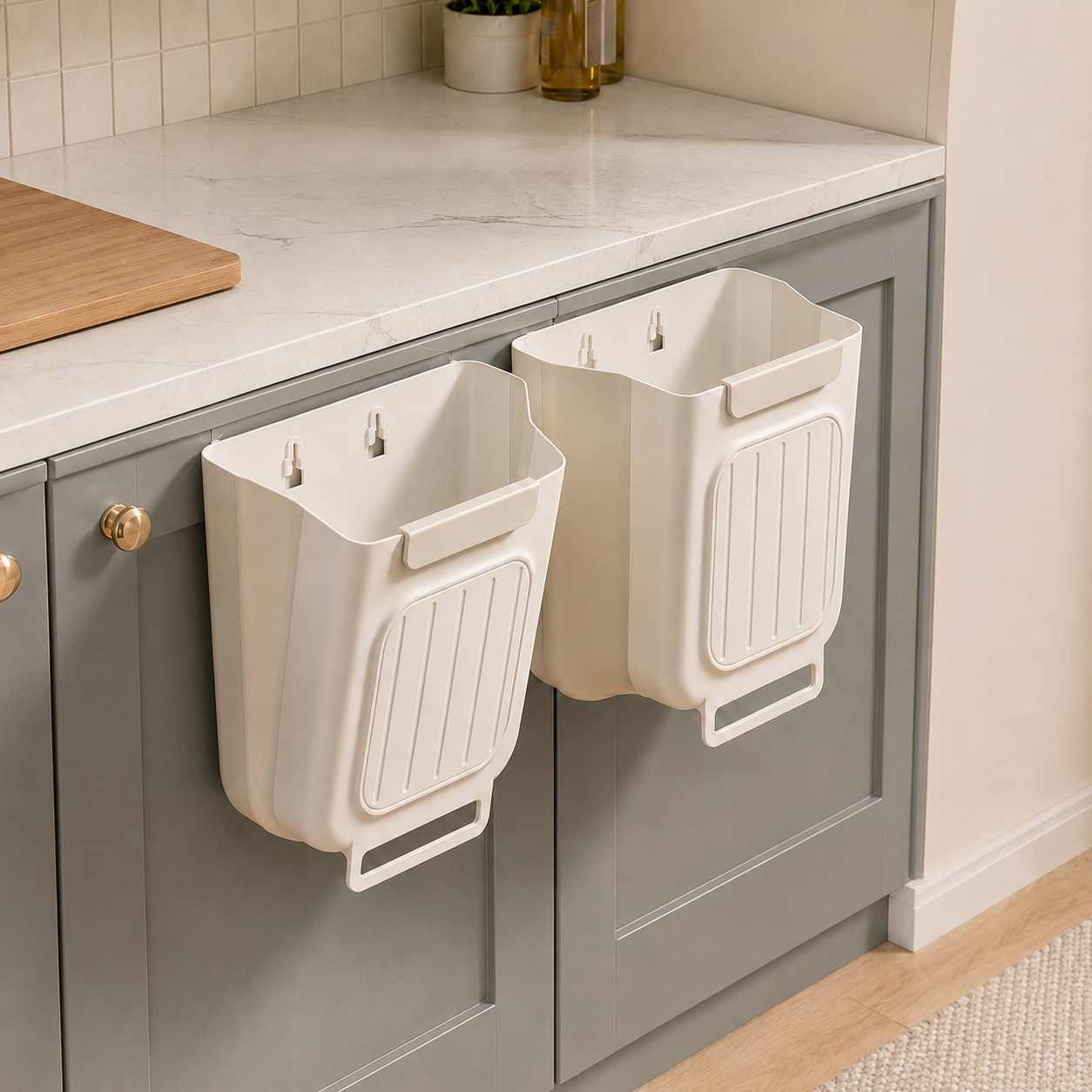 Collapsible Hanging Trash Bin